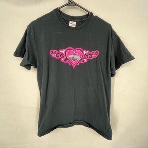 Harley Davidson Gildan women’s Tee with Pink Heart Graphic
